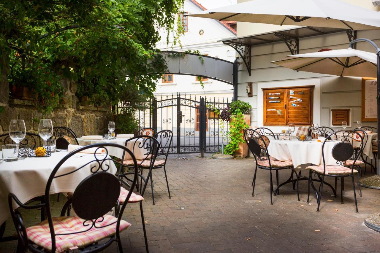 Rooms & Restaurant Ostarija Dolenjske Toplice Bagian luar foto