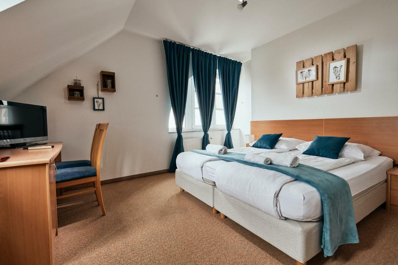 Rooms & Restaurant Ostarija Dolenjske Toplice Bagian luar foto
