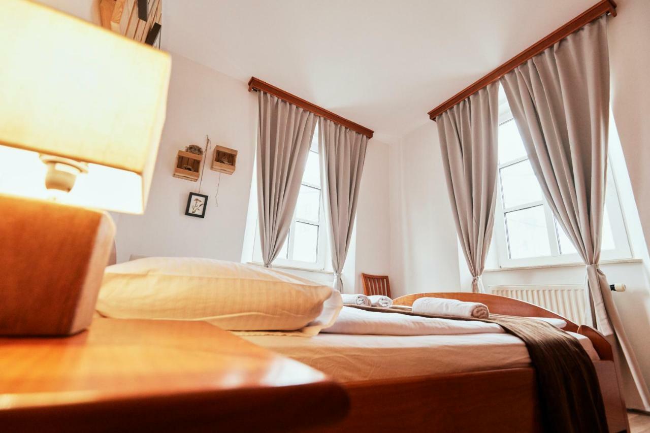 Rooms & Restaurant Ostarija Dolenjske Toplice Bagian luar foto