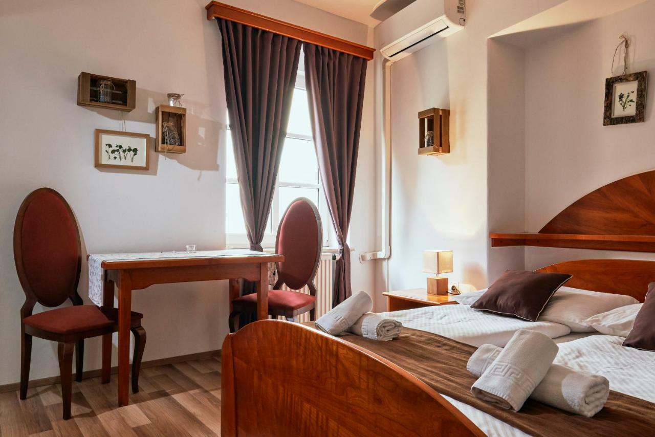 Rooms & Restaurant Ostarija Dolenjske Toplice Bagian luar foto