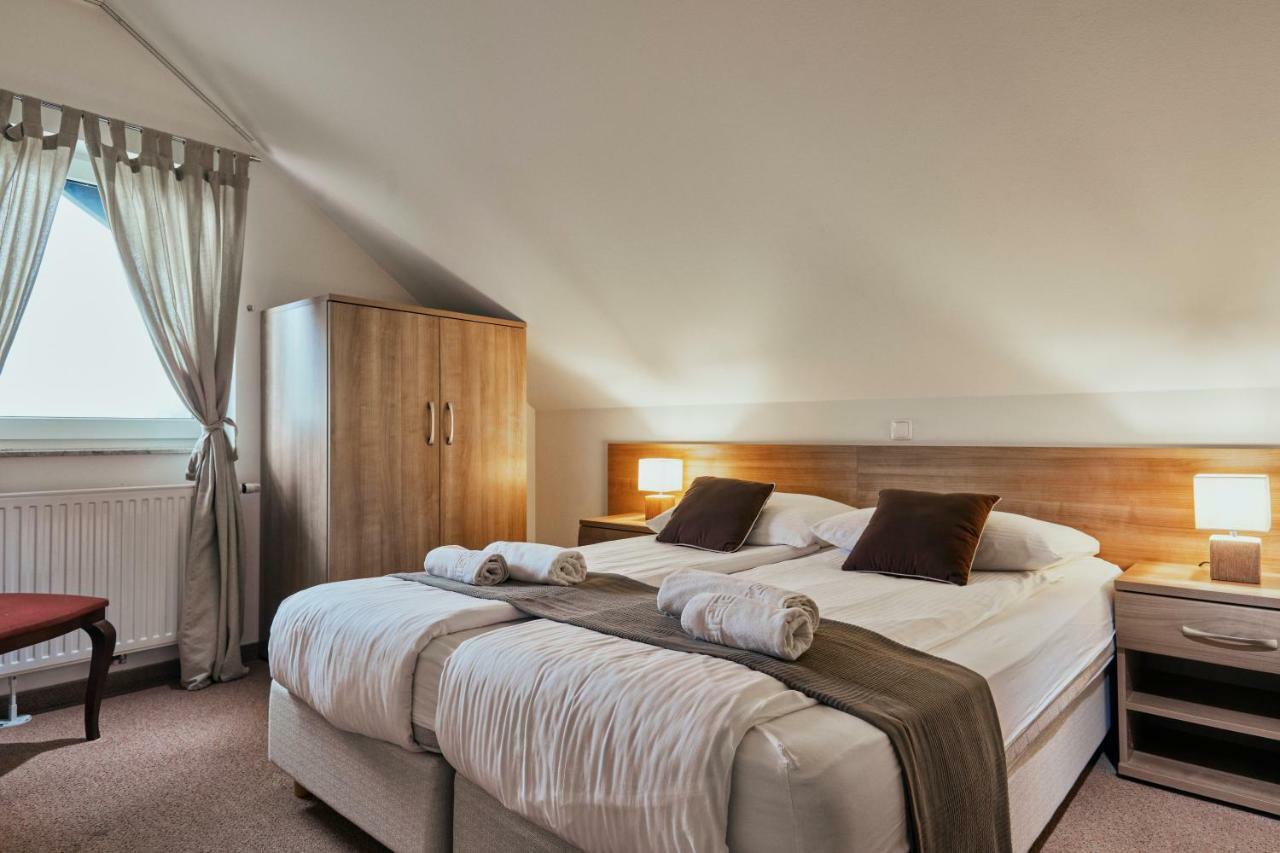 Rooms & Restaurant Ostarija Dolenjske Toplice Bagian luar foto