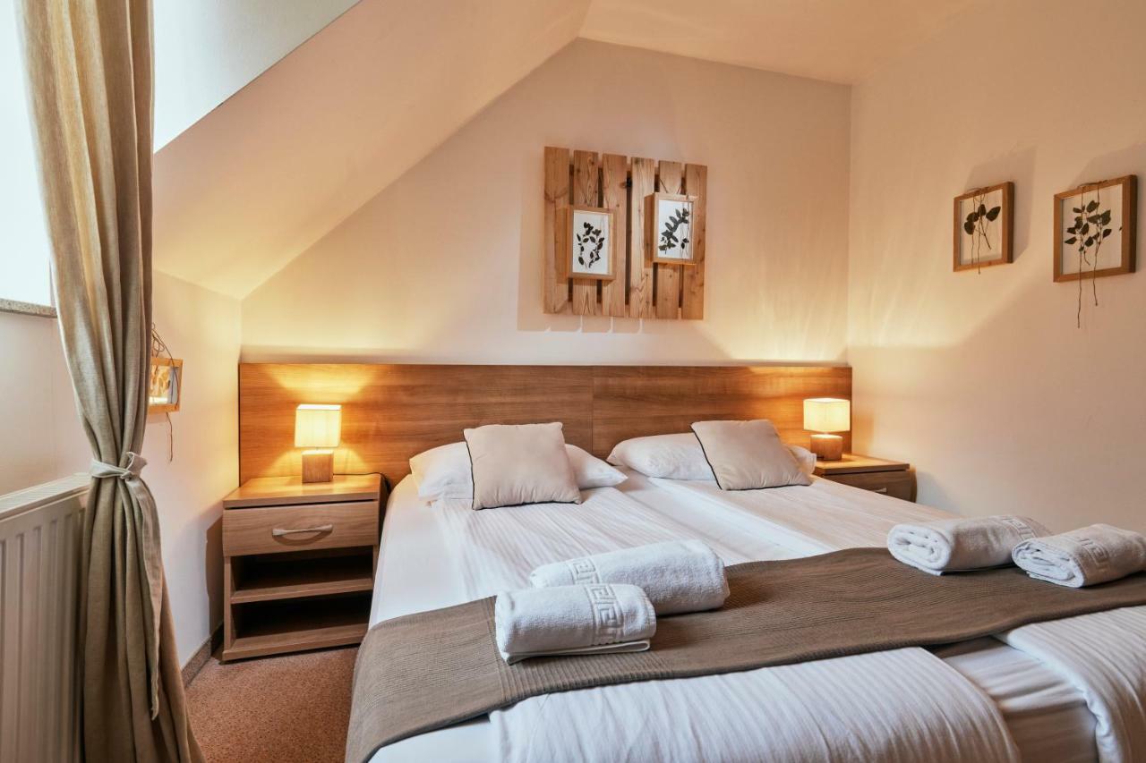 Rooms & Restaurant Ostarija Dolenjske Toplice Bagian luar foto
